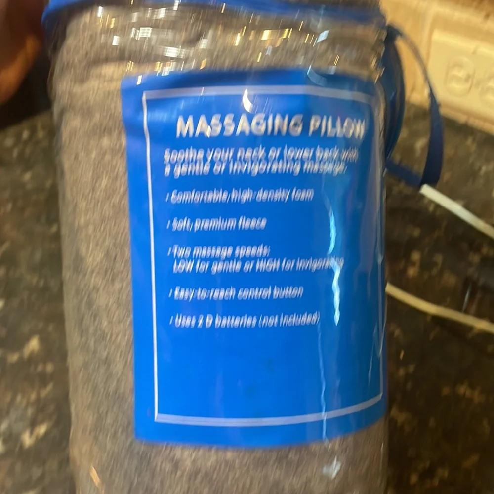 BROOKSTONE Massaging  Pillow!